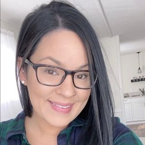 Meet your Posher, Renee